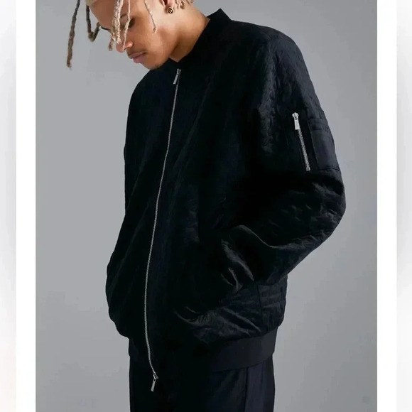 BOOHOO MENS TALL HOUNDSTOOTH QUILTED VELVET BOMBER JACKET BLACK SIZE SMALL - Picture 1 of 15